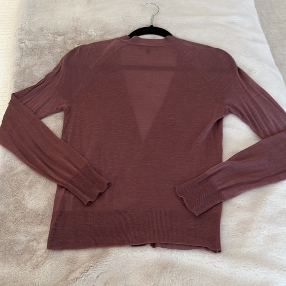 GAP Silky Delicate Cardigan Size Small NWOT - Picture 6 of 8